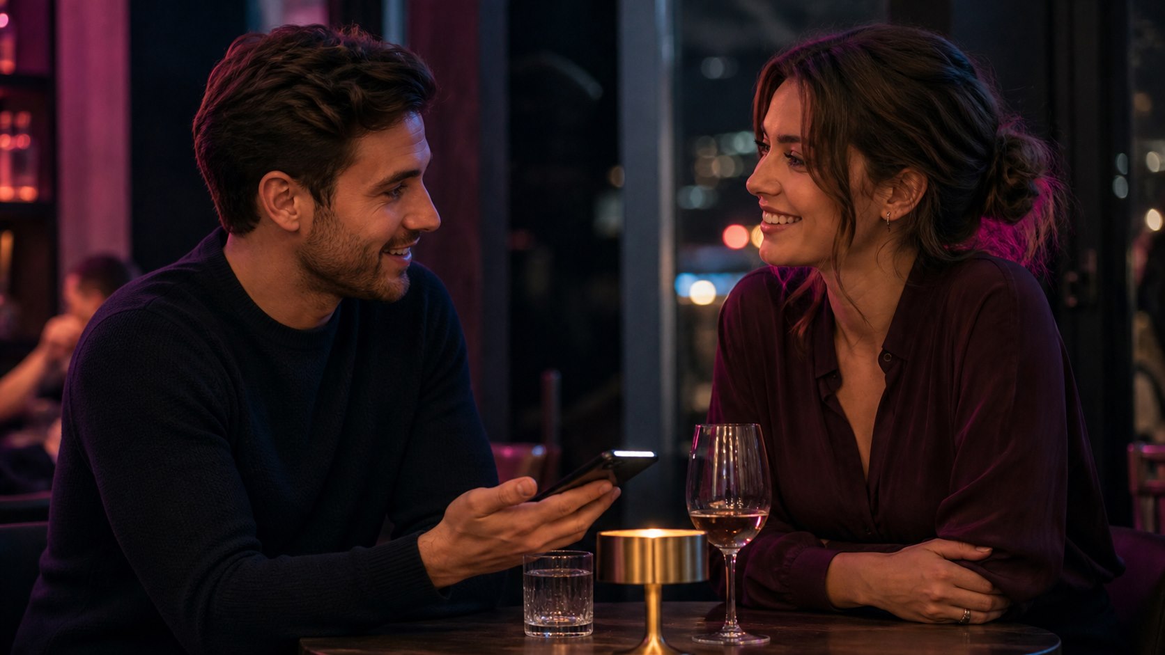 Deux personnes proposent sereinement de poursuivre leur conversation hors de l'application